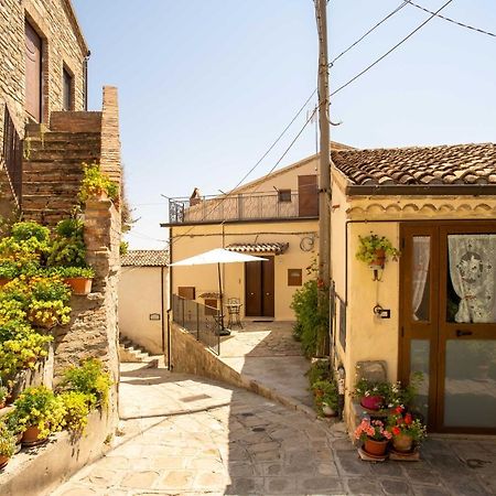 Il Paesaggio Lunare Aliano Exterior foto